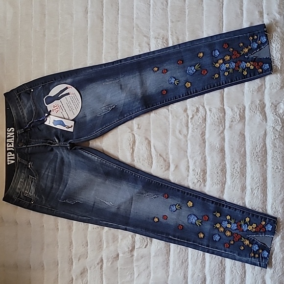 Ultimate Butt Lift Denim - Picture 5 of 12